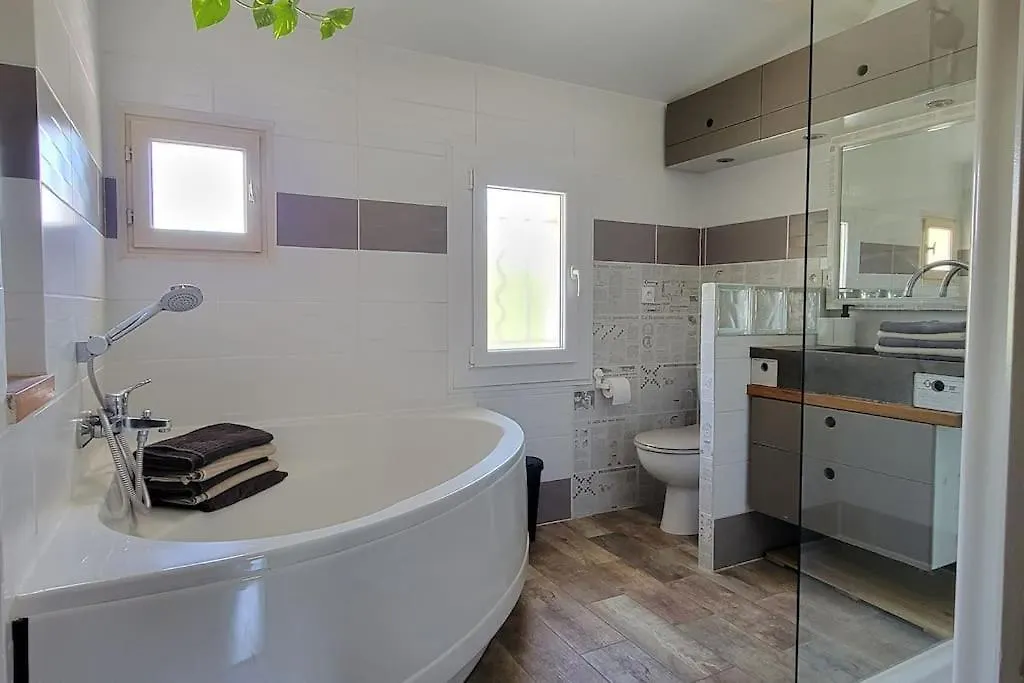Holiday home La Maison Du Bonheur Six-Fours-les-Plages